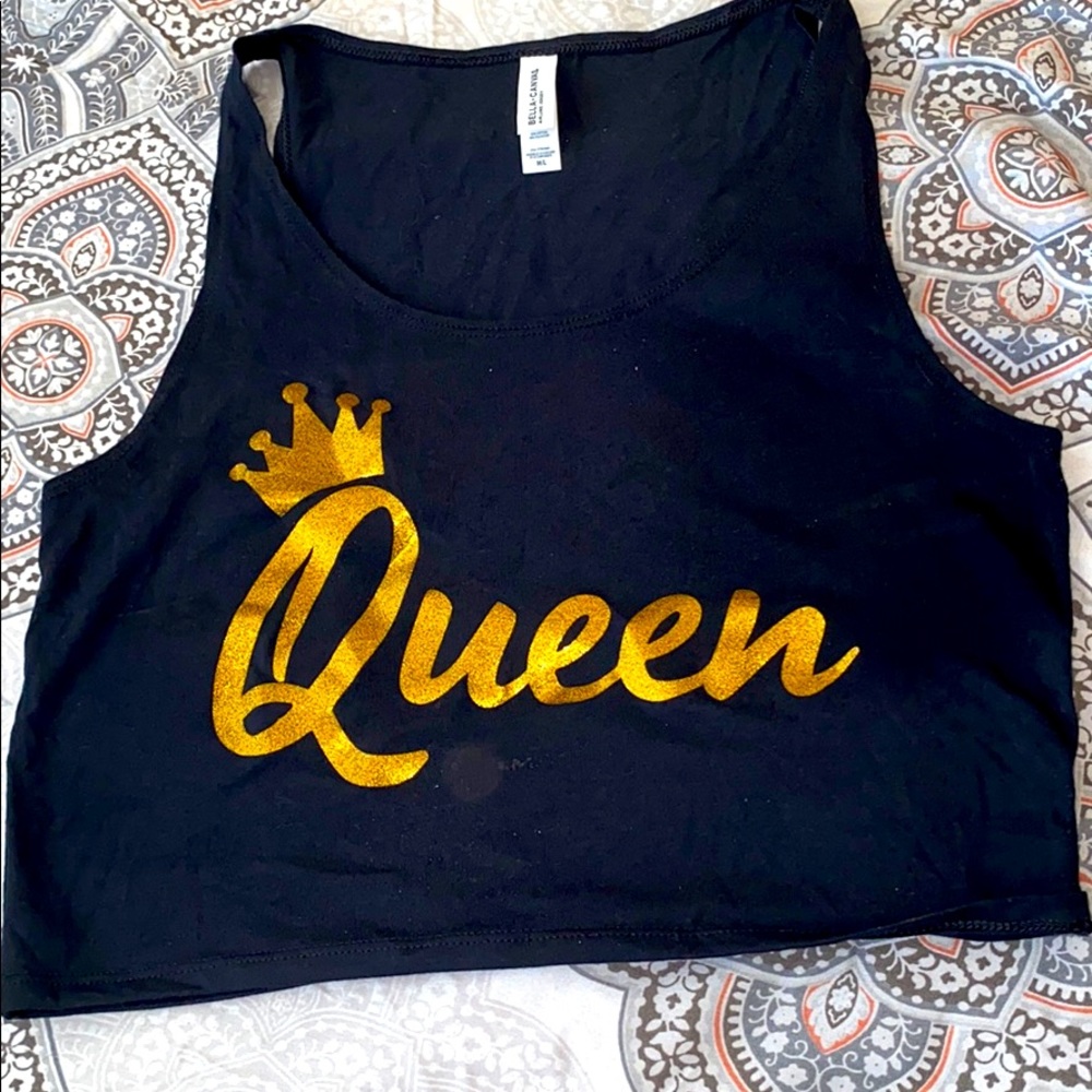 Queen printed crop top